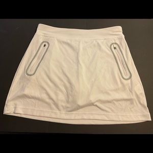 GREAT CONDITION! CALLAWAY OPTI-DRI WOMEN'S GOLF SKORT WHITE MEDIUM WITH POCKETS